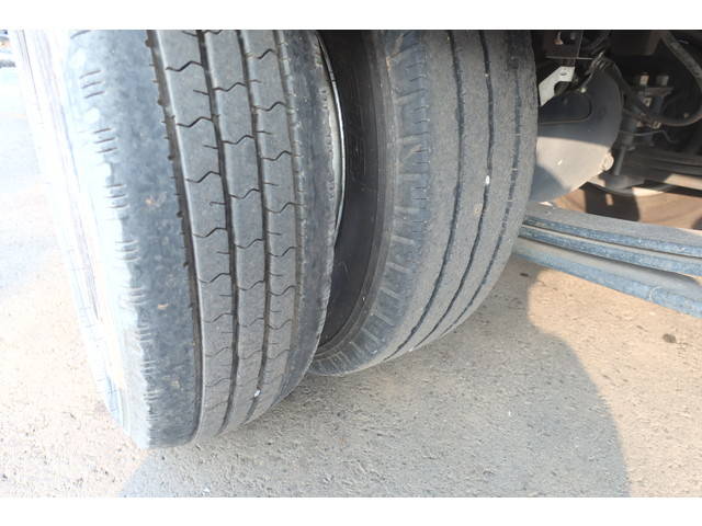 いすゞエルフ冷凍車（冷蔵車）小型（2t・3t）[写真13]