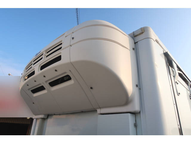 いすゞエルフ冷凍車（冷蔵車）小型（2t・3t）[写真14]