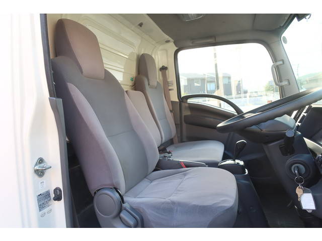 いすゞエルフ冷凍車（冷蔵車）小型（2t・3t）[写真24]