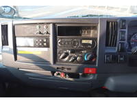 いすゞエルフ冷凍車（冷蔵車）小型（2t・3t）[写真29]