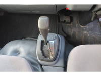 いすゞエルフ冷凍車（冷蔵車）小型（2t・3t）[写真30]