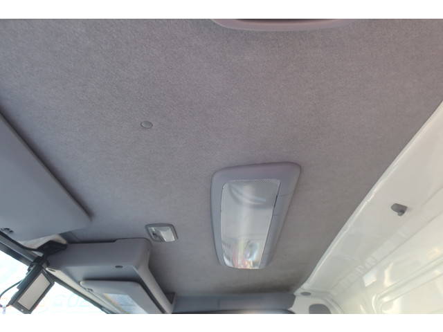 いすゞエルフ冷凍車（冷蔵車）小型（2t・3t）[写真35]