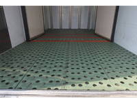 いすゞエルフ冷凍車（冷蔵車）小型（2t・3t）[写真38]