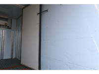 いすゞエルフ冷凍車（冷蔵車）小型（2t・3t）[写真39]