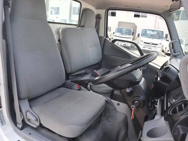 トヨタダイナ平ボディ小型（2t・3t）[写真30]