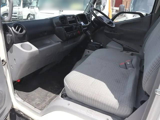 トヨタダイナ平ボディ小型（2t・3t）[写真31]