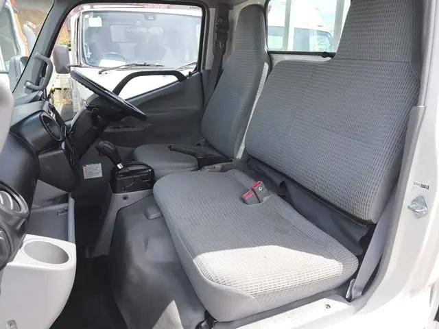 トヨタダイナ平ボディ小型（2t・3t）[写真32]