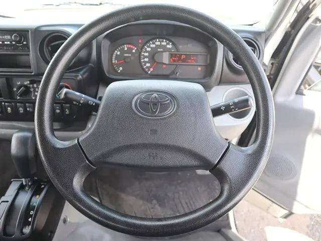 トヨタダイナ平ボディ小型（2t・3t）[写真33]