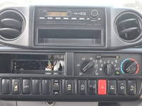 トヨタダイナ平ボディ小型（2t・3t）[写真36]