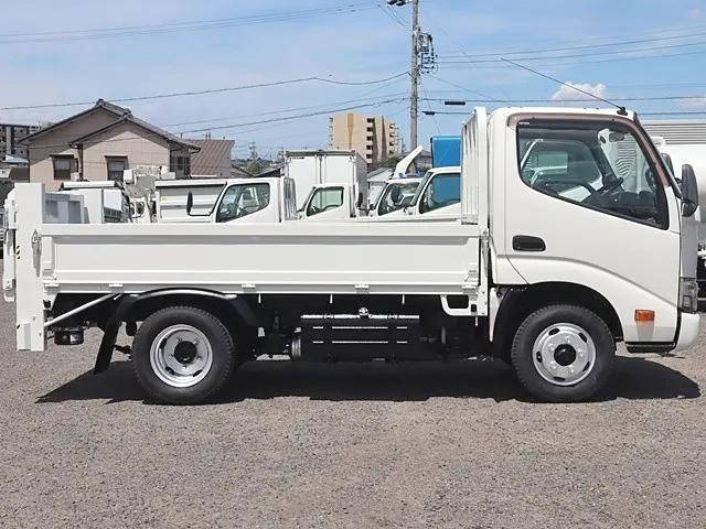 トヨタダイナ平ボディ小型（2t・3t）[写真05]