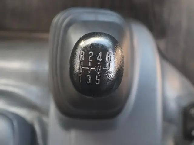 いすゞエルフ平ボディ小型（2t・3t）[写真34]