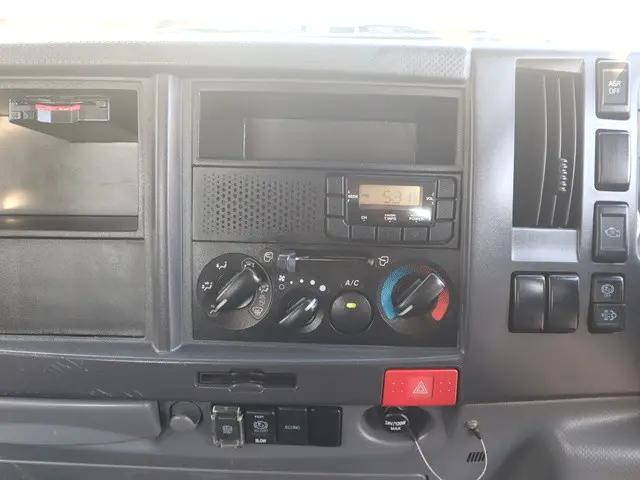 いすゞエルフ平ボディ小型（2t・3t）[写真35]