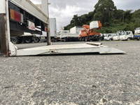 いすゞエルフ平ボディ小型（2t・3t）[写真16]