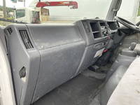 いすゞエルフ平ボディ小型（2t・3t）[写真32]