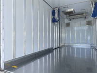 いすゞエルフ冷凍車（冷蔵車）小型（2t・3t）[写真16]