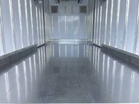 いすゞエルフ冷凍車（冷蔵車）小型（2t・3t）[写真18]