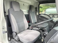 いすゞエルフ冷凍車（冷蔵車）小型（2t・3t）[写真34]