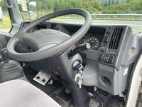 いすゞエルフ冷凍車（冷蔵車）小型（2t・3t）[写真35]