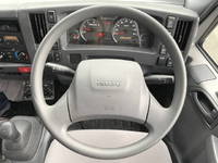 いすゞエルフ冷凍車（冷蔵車）小型（2t・3t）[写真38]