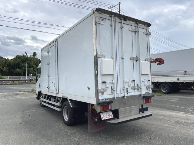 いすゞエルフ冷凍車（冷蔵車）小型（2t・3t）[写真04]
