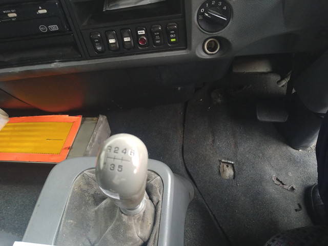 三菱ふそうファイターアルミウイング増トン（6t・8t）[写真09]