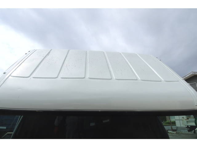 三菱ふそうキャンター平ボディ小型（2t・3t）[写真20]