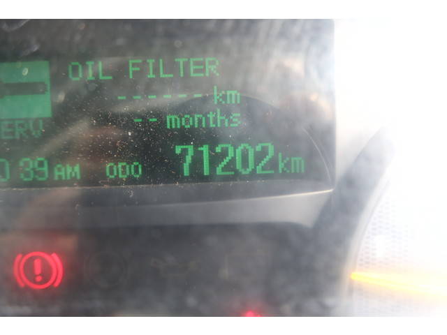 三菱ふそうキャンター平ボディ小型（2t・3t）[写真32]