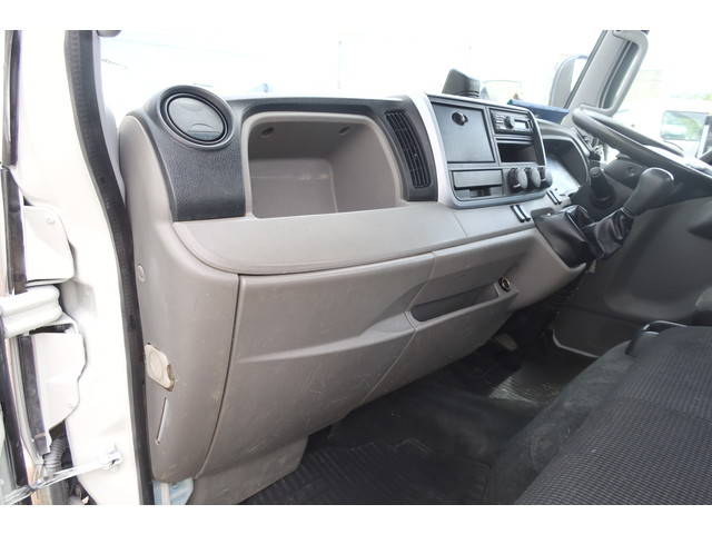 三菱ふそうキャンター平ボディ小型（2t・3t）[写真37]