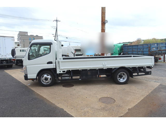 三菱ふそうキャンター平ボディ小型（2t・3t）[写真04]