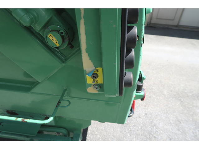 いすゞエルフパッカー車（塵芥車）小型（2t・3t）[写真36]