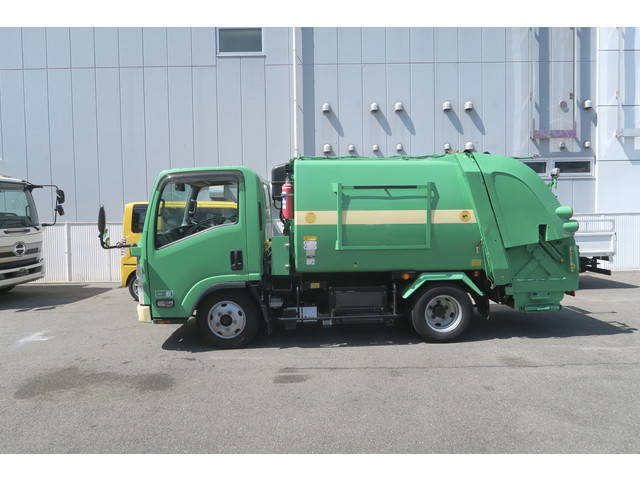 いすゞエルフパッカー車（塵芥車）小型（2t・3t）[写真04]