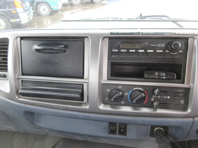 日野レンジャークレーン4段中型（4t）[写真30]