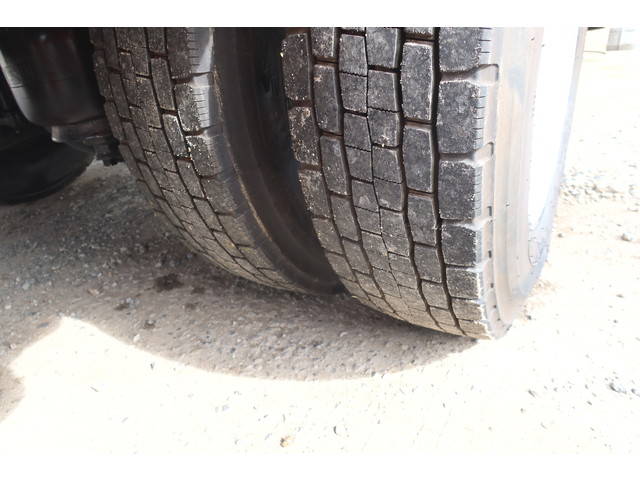 いすゞフォワードアルミウイング中型（4t）[写真18]