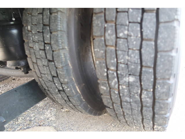 いすゞフォワードアルミウイング中型（4t）[写真22]