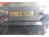 いすゞフォワードアルミウイング中型（4t）[写真33]