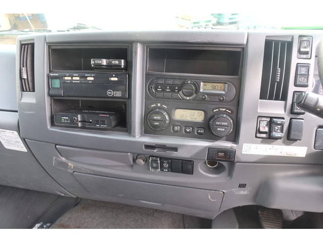 いすゞフォワードアルミウイング中型（4t）[写真33]