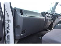 いすゞフォワードアルミウイング中型（4t）[写真39]