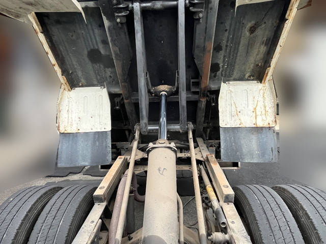 いすゞエルフダンプ・クレーン付小型（2t・3t）[写真23]