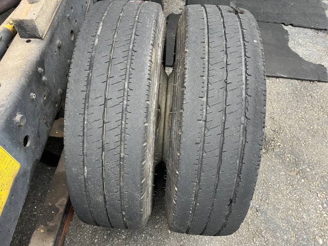 いすゞエルフダンプ・クレーン付小型（2t・3t）[写真30]