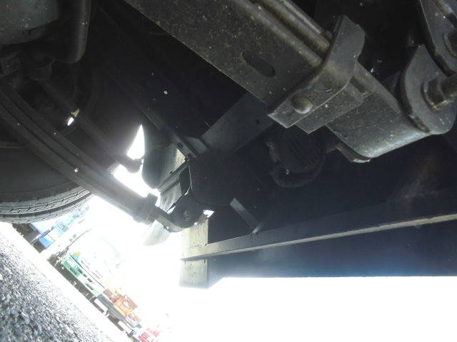 日野デュトロパッカー車（塵芥車）小型（2t・3t）[写真18]