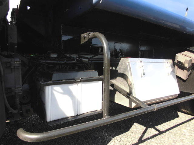 日野デュトロパッカー車（塵芥車）小型（2t・3t）[写真19]