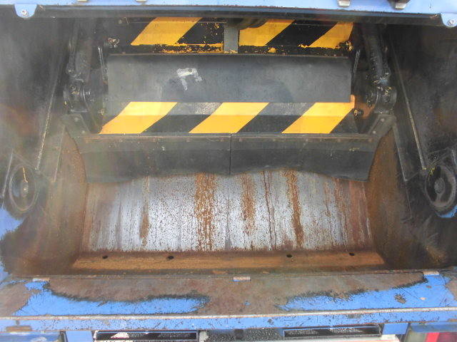 日野デュトロパッカー車（塵芥車）小型（2t・3t）[写真04]