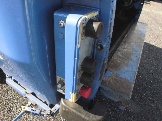 日野デュトロパッカー車（塵芥車）小型（2t・3t）[写真06]