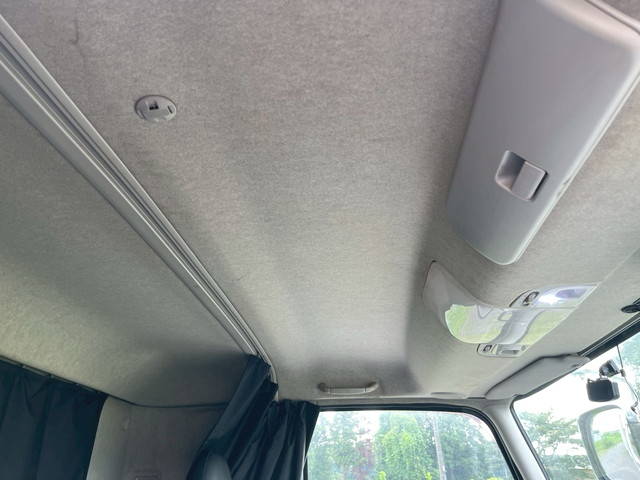 三菱ふそうファイターアルミウイング中型（4t）[写真12]