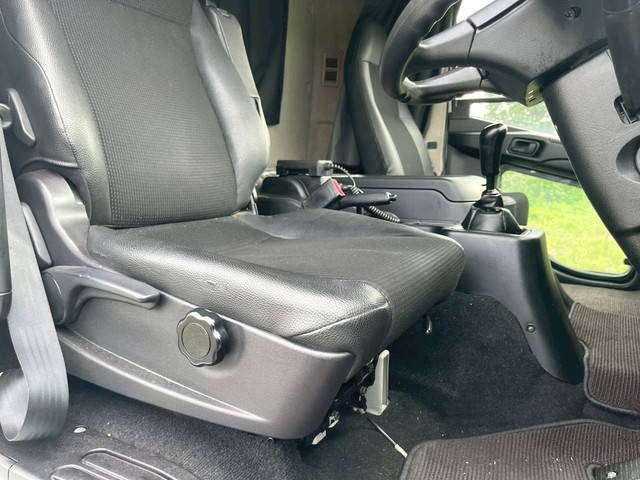 三菱ふそうファイターアルミウイング中型（4t）[写真15]