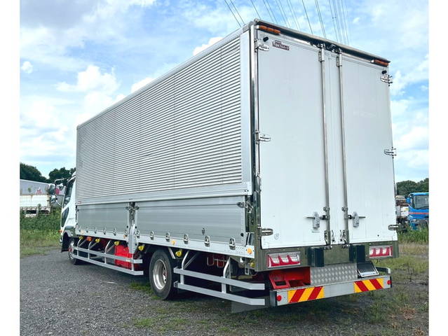 三菱ふそうファイターアルミウイング中型（4t）[写真02]