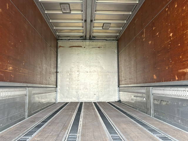 三菱ふそうファイターアルミウイング中型（4t）[写真35]