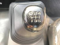 トヨタトヨエース平ボディ小型（2t・3t）[写真17]