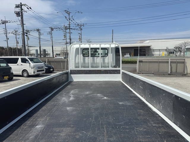 トヨタトヨエース平ボディ小型（2t・3t）[写真23]