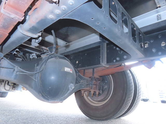 いすゞフォワード冷凍車（冷蔵車）中型（4t）[写真11]